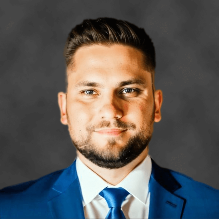 MATEUSZ_LIPIEC-1-768×768